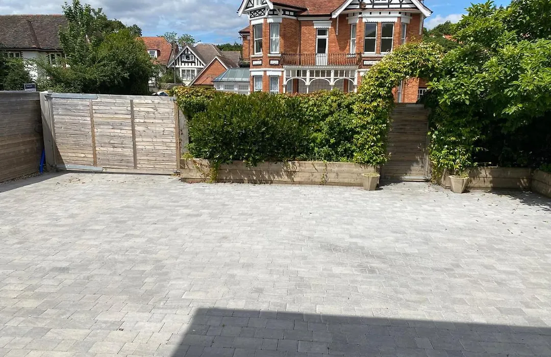 Tiny Home, Boscombe Manor-1
